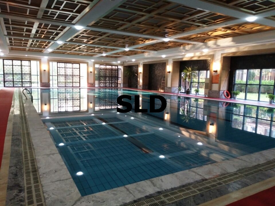 武漢室內(nèi)游泳池水質(zhì)白濁難處理?酵素澄清劑兩步循環(huán)恢復(fù)清澈